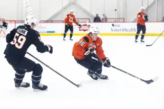 Flyers finalize 26-player camp roster, sending Knuble, Bonk to AHL