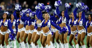 Dallas Cowboys Cheerleaders Form First Pro-Sports Union in Decades