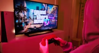 Take-Two Jumps Amid GTA 6 Price-Leak Buzz, Analysts See Upside