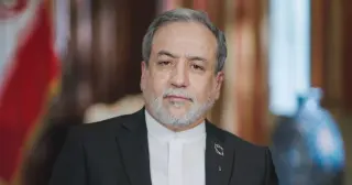 Iran’s FM Araghchi: Ready for War, Still Open to Diplomacy After Trump Rejects Hormuz Deal