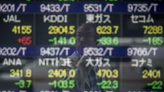Korea-led Rally Sends Kospi to Fresh Peak as Asia Markets Rally