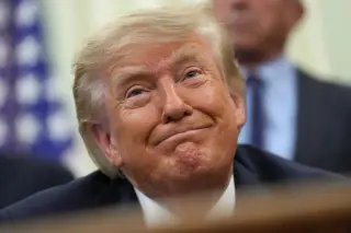 Trump-Aided Cash Flood Tests GOP in Battleground States