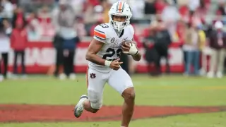 Computer model locks in Week 1 bets for 2026 college football, spotlighting Auburn and Cincinnati