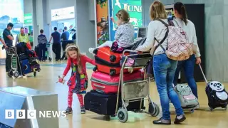 Ryanair eases parent-child seating amid CMA probe