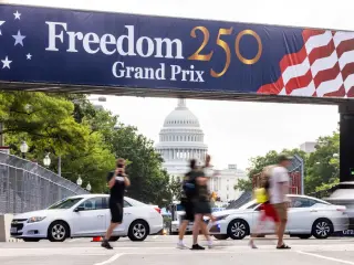 IndyCar race on the National Mall draws fire as Trump-backed Freedom 250 rolls into DC