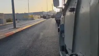 Hebron Gun Attack Wounds Five, Triggering Netanyahu's Pre-Election West Bank Lockdown