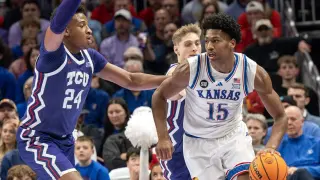 KU Forward Bryson Tiller Sets Sights on Missouri After Entering Transfer Portal