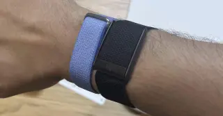 Fitbit Air Takes On WHOOP With Slim Design and Lower Long-Term Costs