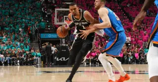 Thunder bench erupts as OKC surges past Spurs to take 2-1 series lead