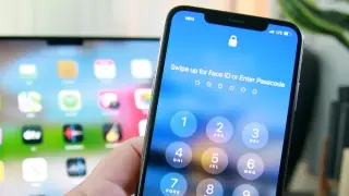 Legacy iPhones face unpatchable boot ROM flaw, prompting upgrade caution