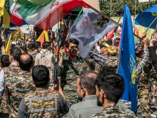 Iran Warns of Retaliation as US Strikes Are Readied, Diplomacy Remains in Play