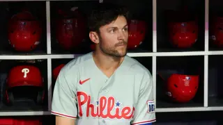 Dombrowski Warns Turner: Improve Defense or Move Off Shortstop