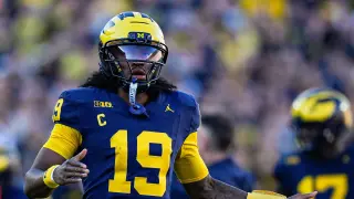 Weddle's Early Warning Validates Michigan's Halftime Switch to Carr