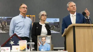 Pretti Parents Accuse DOJ of Shielding Agents in Minneapolis Shooting
