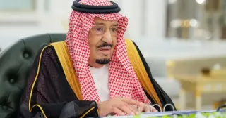King Salman Condemns Houthi Strikes as Saudi Capital Faces Escalation