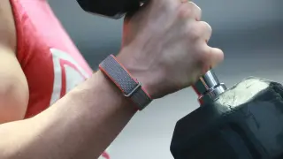 Garmin Cirqa vs Fitbit Air: Is the pricier, feature-packed tracker worth it?