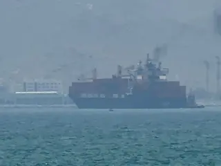 Trump floats 20% Hormuz toll as US reasserts naval role