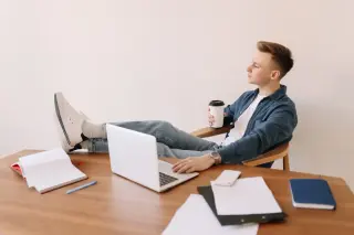 AI-Savvy Grads Fall Short on Real-World Skills, Employers Say