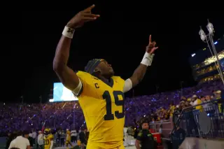 Kiffin’s LSU Debut Stuns Clemson as Week 1 Chaos Arrives