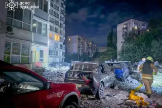 Escalating Air Offensive: Civilians Die as Russia Tightens Strikes Across Ukraine