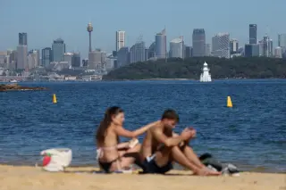 SPF Demystified: Why Bigger Numbers Aren't a Free Pass