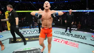 Pimblett, Green Lead UFC 329 Bonus Haul on McGregor Comeback Card