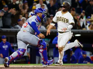 Padres ride late rally to 9-7 win over Cubs at Petco Park