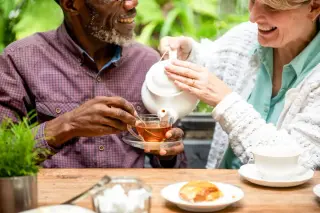 Study links tea brewing habits to heart risks, with scalding temperatures raising danger