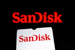 Sandisk slides after softer Q1 forecast despite Q4 beat