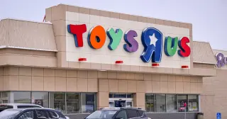 Toys ‘R’ Us bets big on nostalgia with 120 new stores this holidays