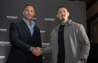 Hearn pitches triple payday to free Aspinall from UFC contract