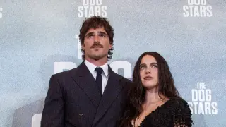 Elordi and Qualley Sparkle at The Dog Stars London Premiere