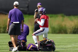 Murray's late strike to Jefferson caps uneven Vikings-Ravens practice