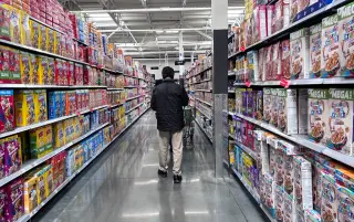 Instacart’s Male Shopper Project Highlights Gendered Expectations in Gig Labor