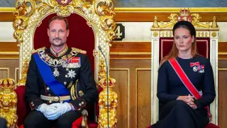 Norway Swears in King Haakon VIII as Two Queens Reign and Ingrid Alexandra Steps Forward