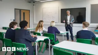 England schools secure £500m boost to fund teacher pay rise, defuse strikes