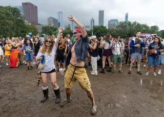 Finale in the Park: Tate McRae and The xx Close Lollapalooza 2026 as Sun Returns