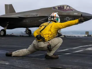Democrats Press for Probe Into USS Lincoln Conditions and Navy Readiness