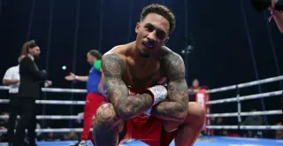 Whittaker Knocks Out Suarez in First Round to Headline Liverpool Show