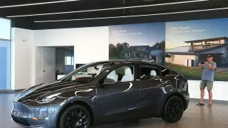 Post-Credit EV Market: Toyota and Hyundai Thrive as Detroit Struggles
