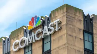 Comcast cashes in on optionality with NBCUniversal/ Sky spin-off, but deals remain uncertain