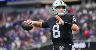 Bills edge Raiders 33-30 in chaotic Week 6 clash