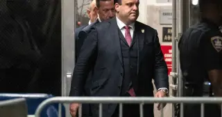 New DOJ Memo Broadens Presidential Privilege to Include Private Advisers