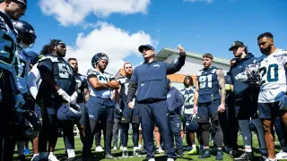 Seahawks Minicamp Day 2: A 'Kinda' New Offense Takes Shape Amid Injury Updates
