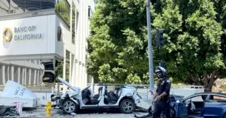 Encino crash: Tesla-Lexus collision leaves 1 dead, 5 injured