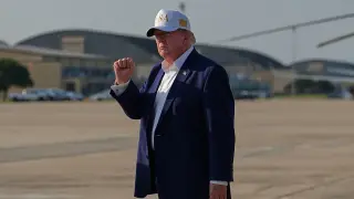 Trump ties Iran conflict reparations to peace talks