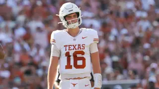 Elite QBs Falter as Underrated Veterans Dominate College Football