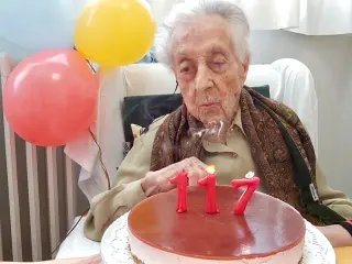 A 117-Year-Old’s Cells Show Youthful Clocks Hidden in an Aging Body