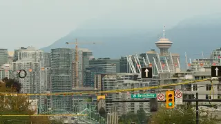 Mass evacuations mount as BC declares emergency over Bald Range wildfire