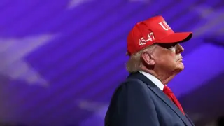 Trump escalates quid pro quo rhetoric, tying aid, honors to GOP wins